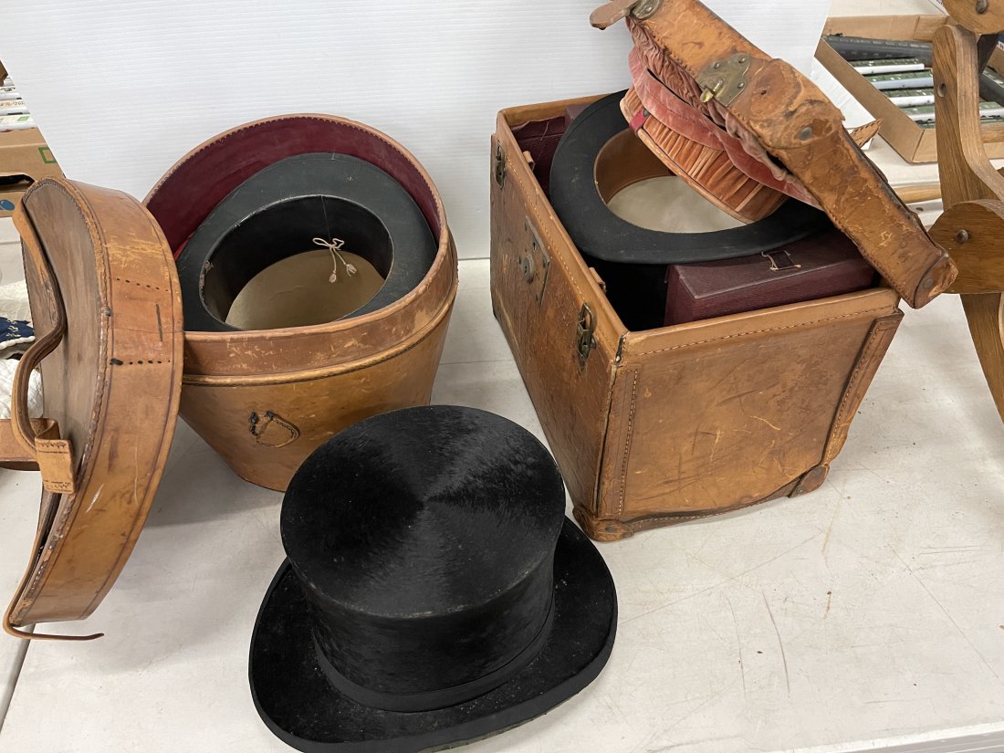 Group of Vintage Men's Hats: Group of Vintage Men's Hats incl John A Lee, Dunlap & Co, etc