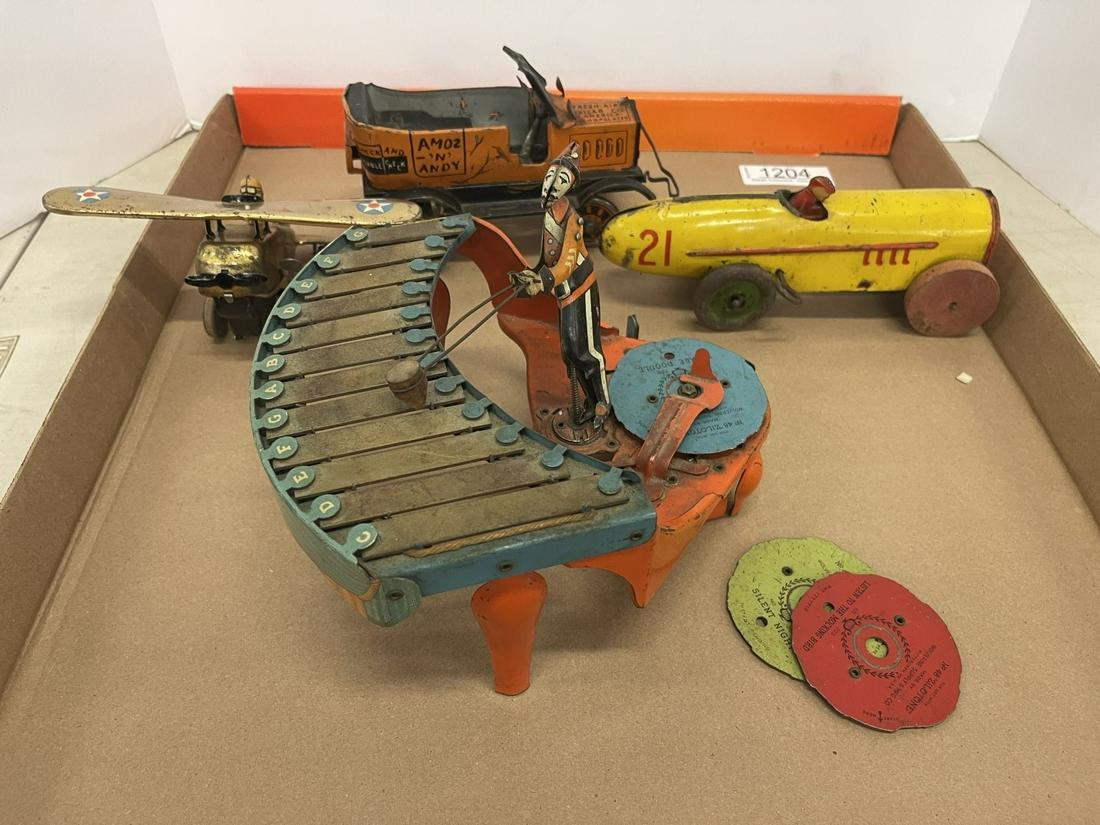 Group of Wind Up Toys incl. Wolverine: Group of Wind Up Toys incl. Wolverine, monkey play xylophone, etc - Monkey approx 7.5" x 10" x 5"