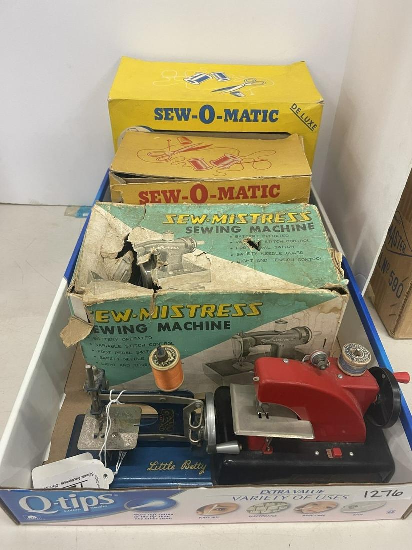 Lot of Sewing Machines incl. Little Betty, etc: Lot of Sewing Machines incl. Little Betty, Sew Mistress, Sew-O-Matic, etc -