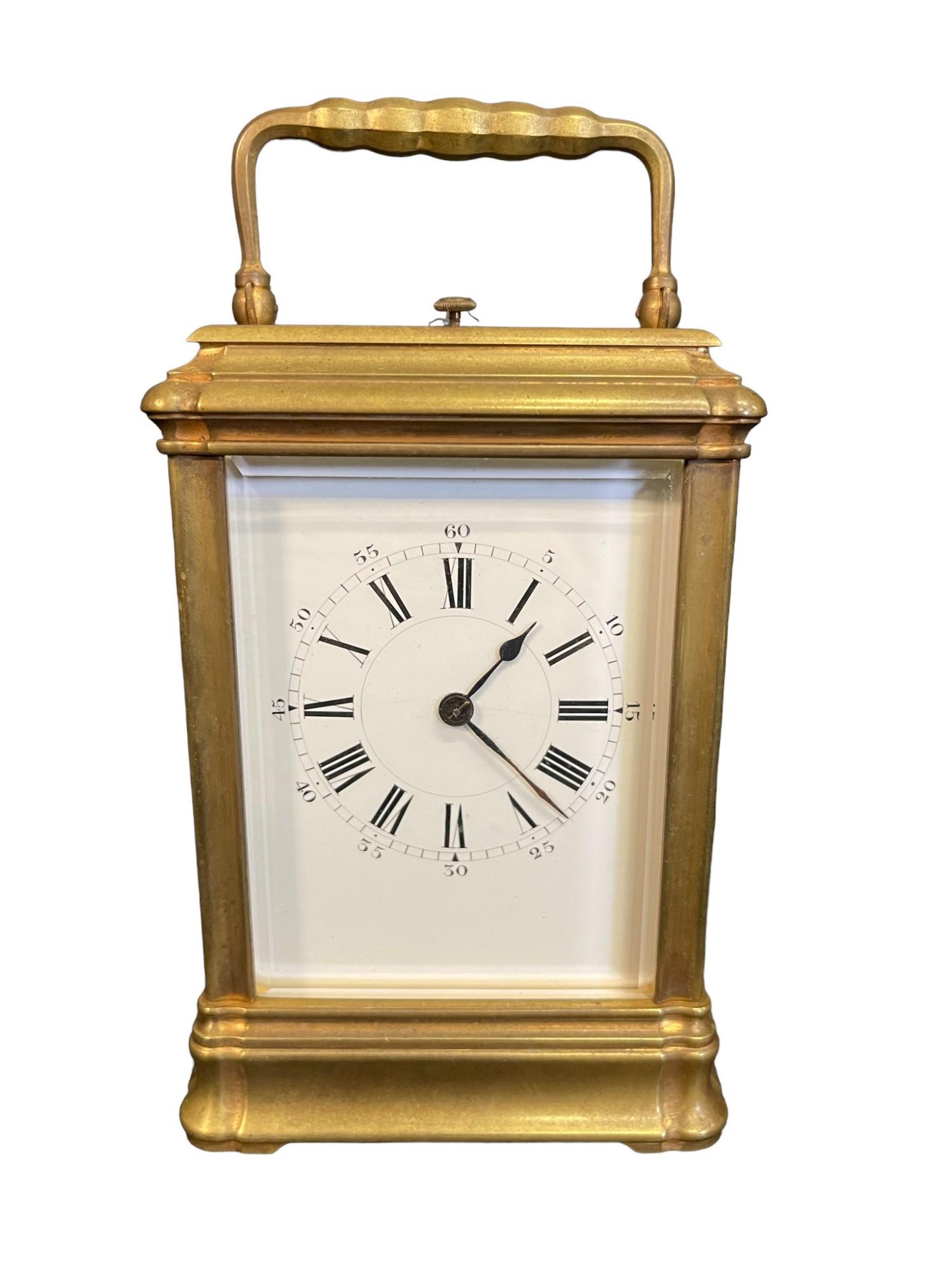 French Carriage Clock Marked Paris (1 of 10)