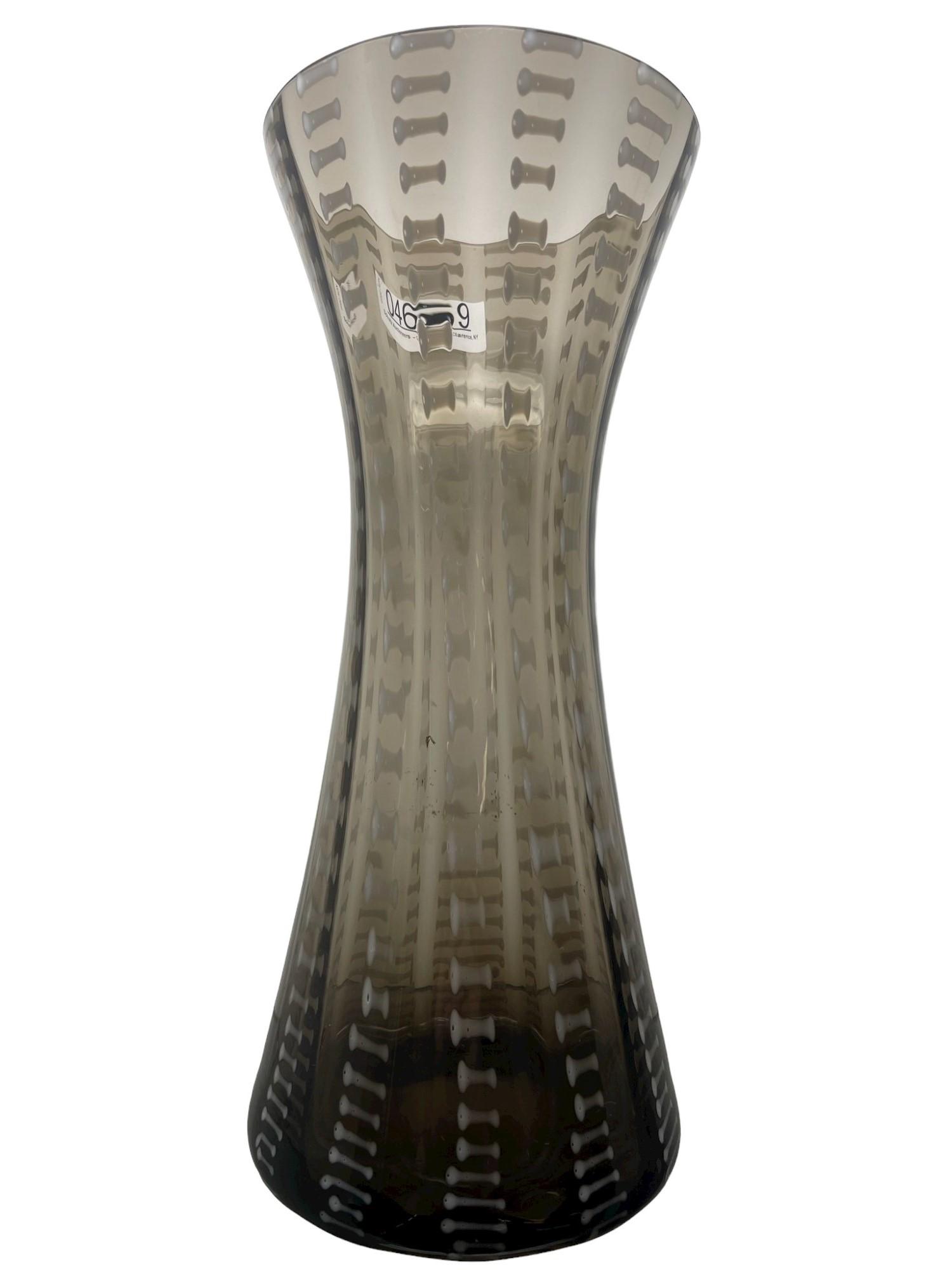 Martinuzzi Murano Hourglass Form Vase (1 of 7)