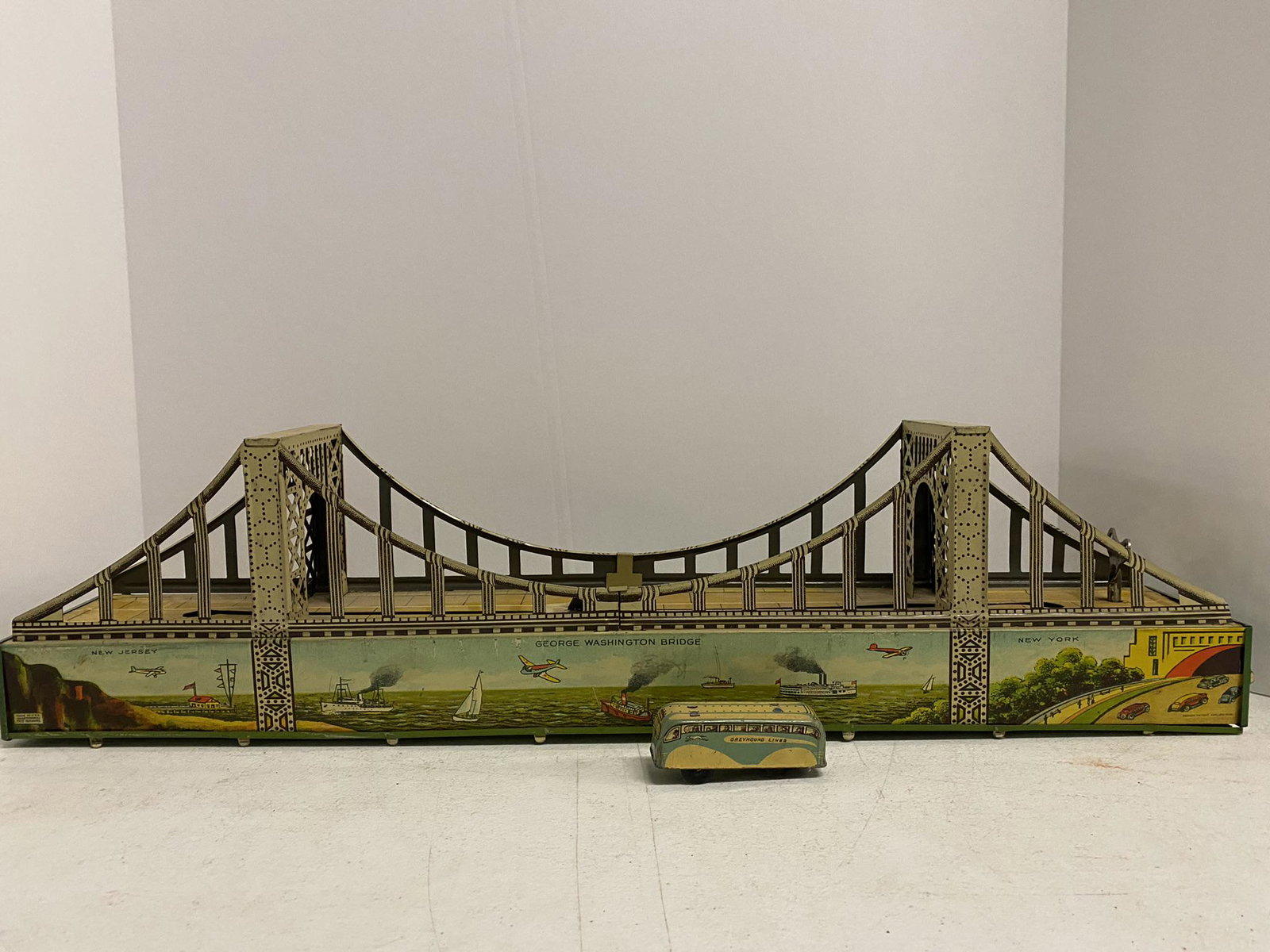 Tin George Washington Bridge Bueschel Wind Up: Tin George Washington Bridge Bueschel Wind Up, Spring works - Approx. 25" Long w/ Bus