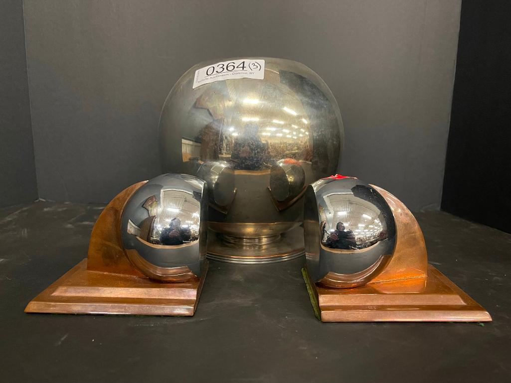 Lurelle Guild Center Bowl and Bookends Pair (1 of 8)