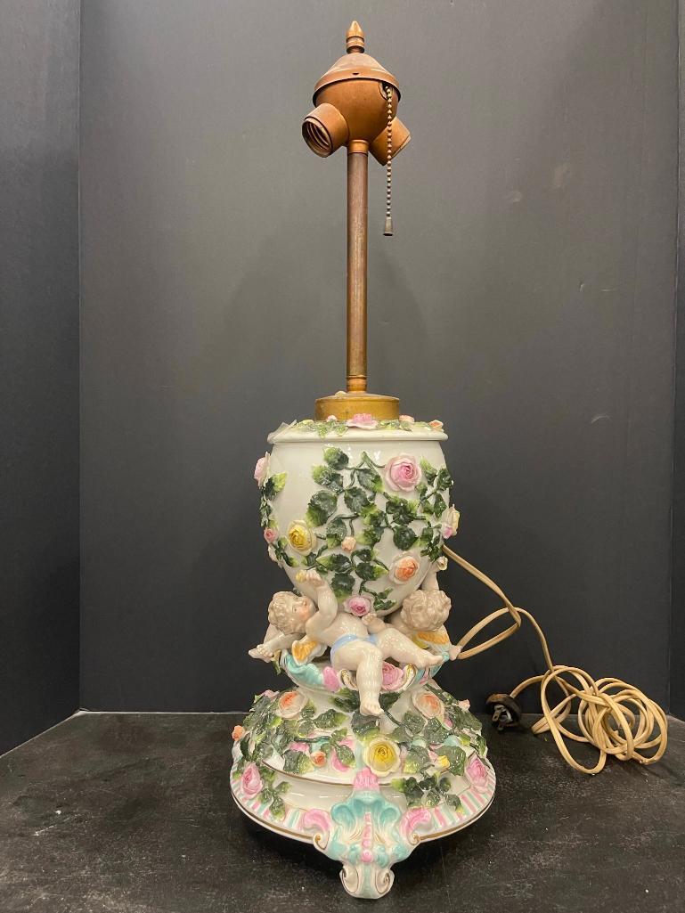 Capodimonte Lamp w/ Flowers (1 of 6)