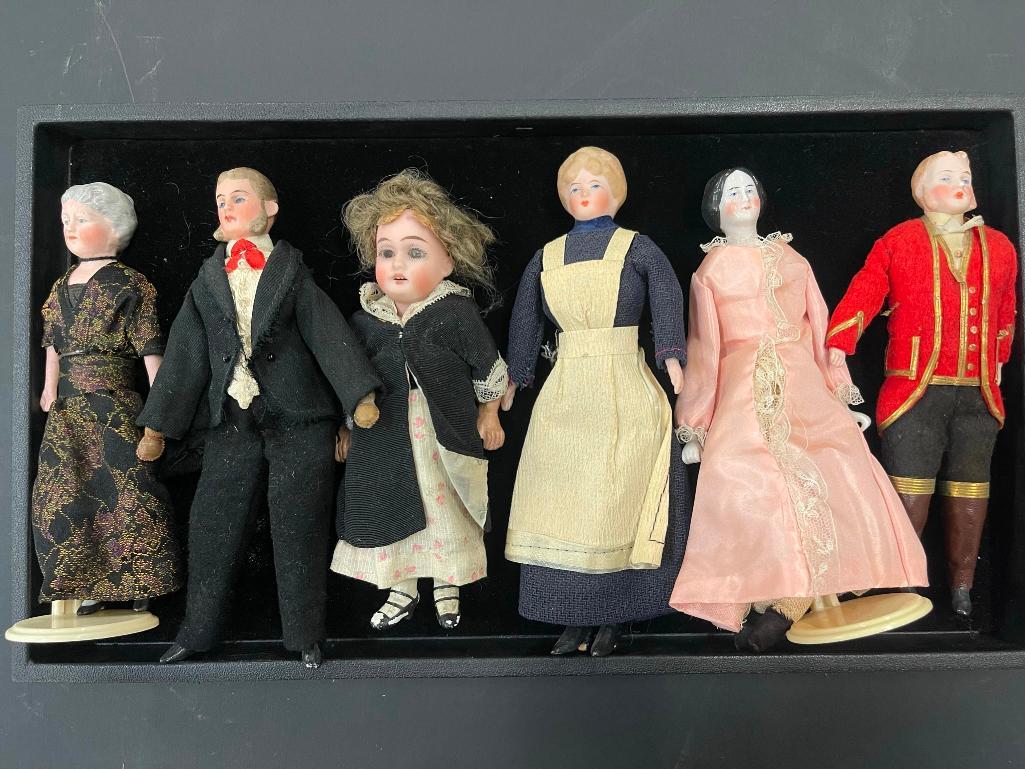 Tray of Bisque & Porcelain Head Dolls: Tray of Bisque & Porcelain Head Dolls