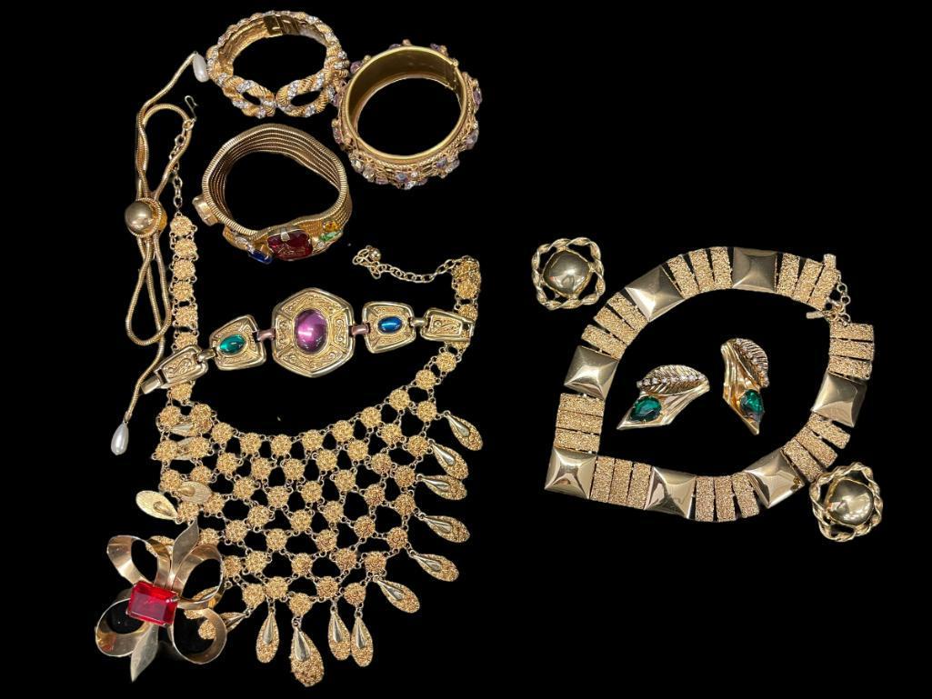 2 Trays Costume Jewelry incl. Napier, etc (1 of 6)