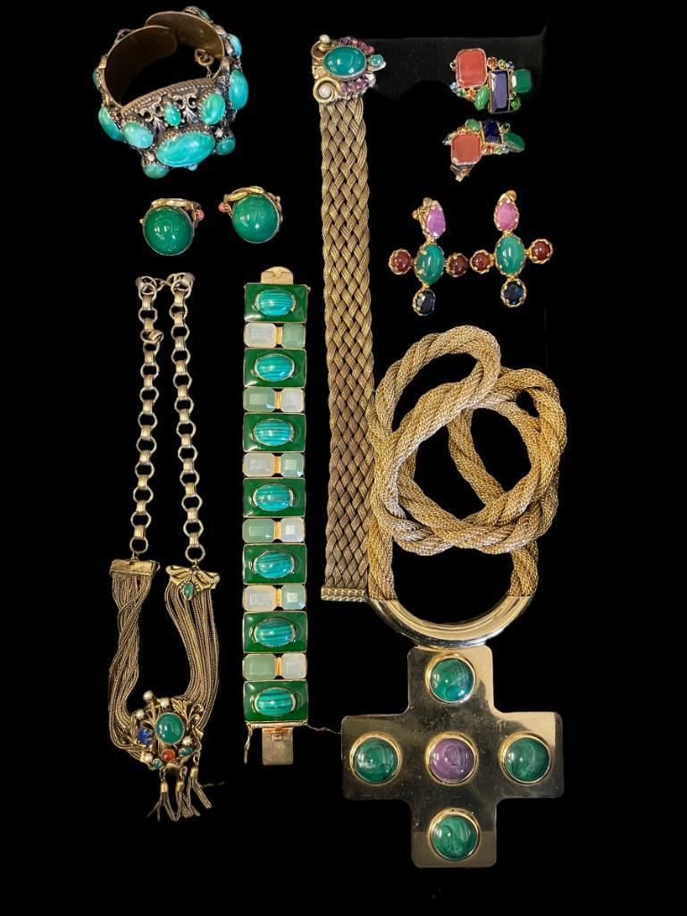 Tray Lot of Quality Costume Jewelry (1 of 8)