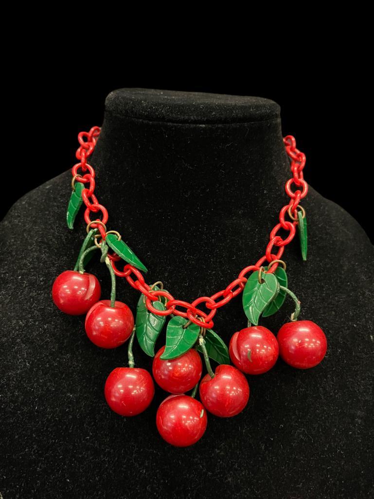 Vintage Bakelite Red Cherries Necklace (1 of 4)
