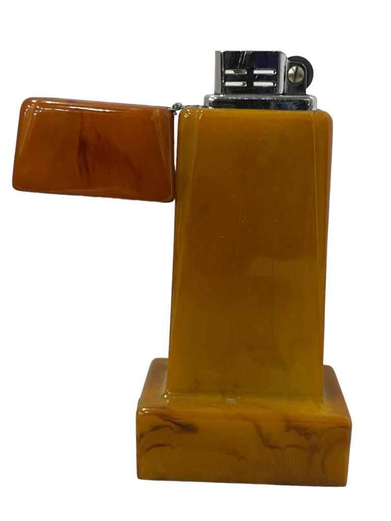 Ellis Lighter Co. Buffalo NY Catalin Bakelite Lighter (1 of 4)
