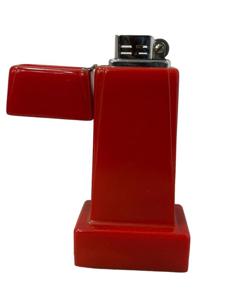 Ellis Lighter Co. Buffalo NY Catalin Bakelite Lighter (1 of 4)