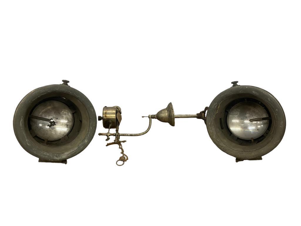 Pair of Antique Automobile Headlights and 1912 Knight Light Hanging Arm (1 of 9)