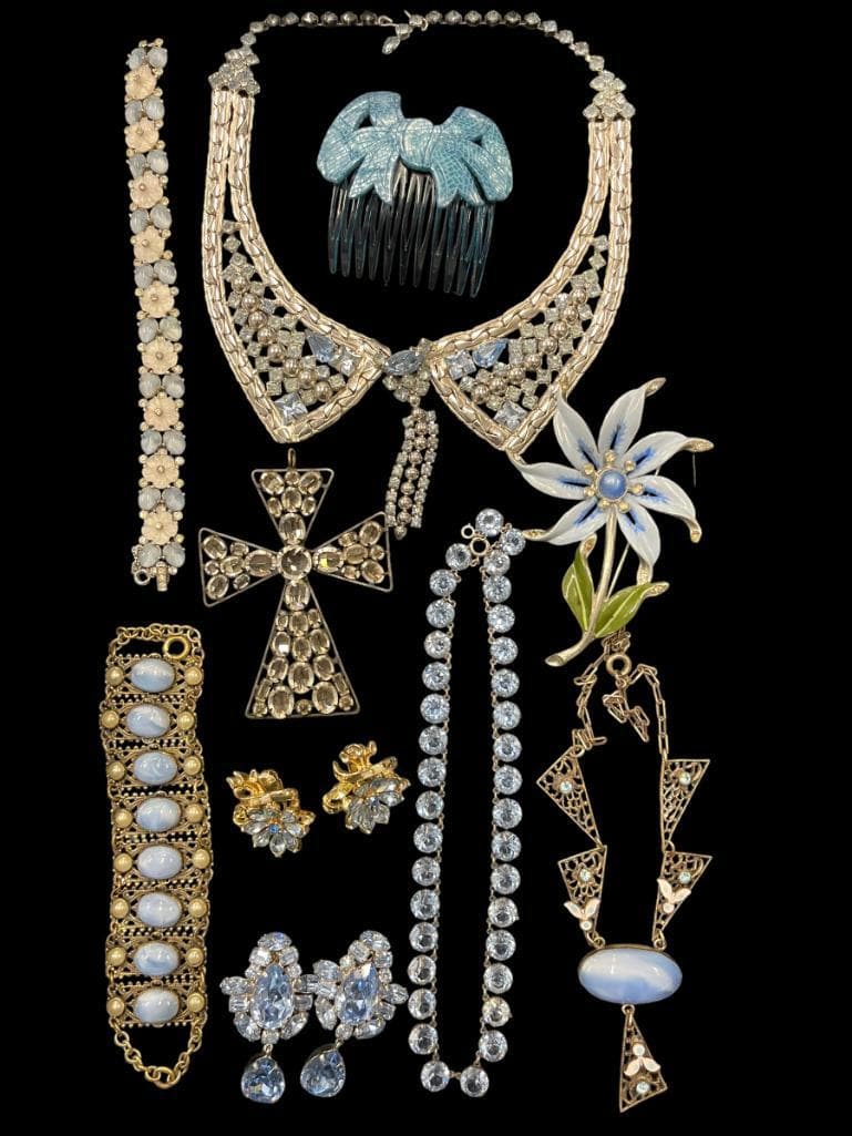 Costume Jewelry incl. Schreiner NY etc. (1 of 11)