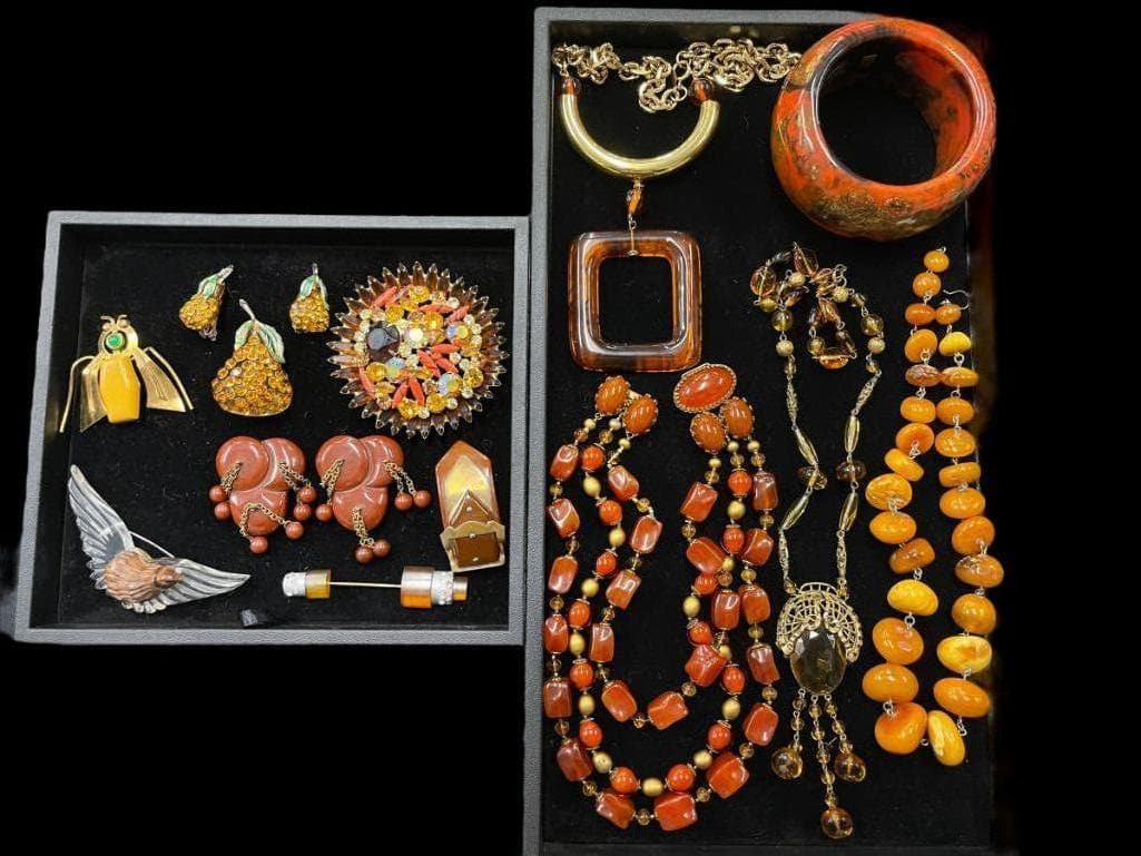 Costume Jewelry incl. Pellini Milano, etc. (1 of 8)