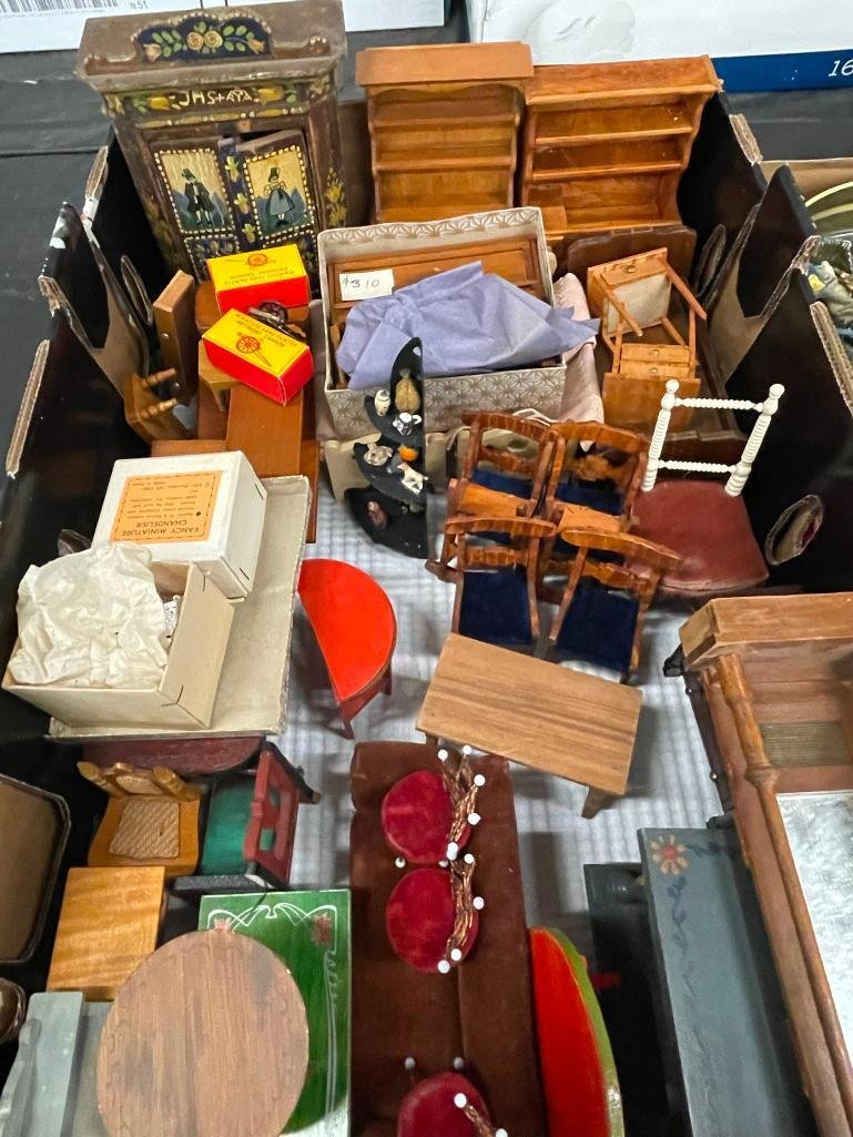 Misc. Doll House Furniture (1 of 2)