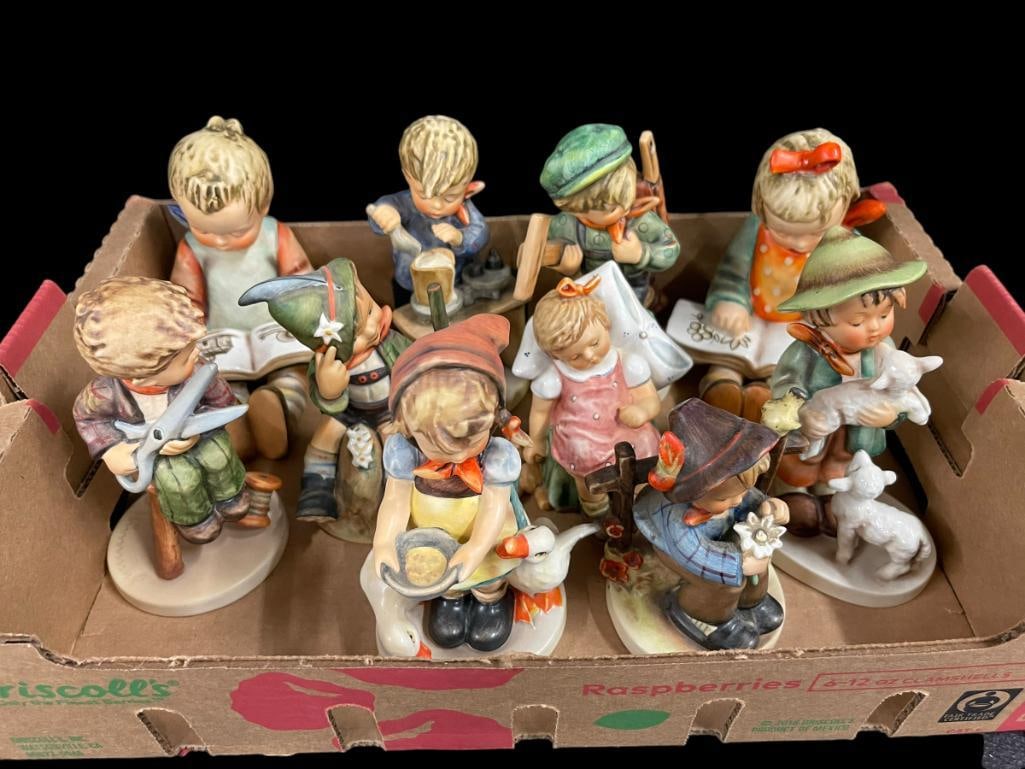 Group of Hummels: Group of Hummels, approx. 10.