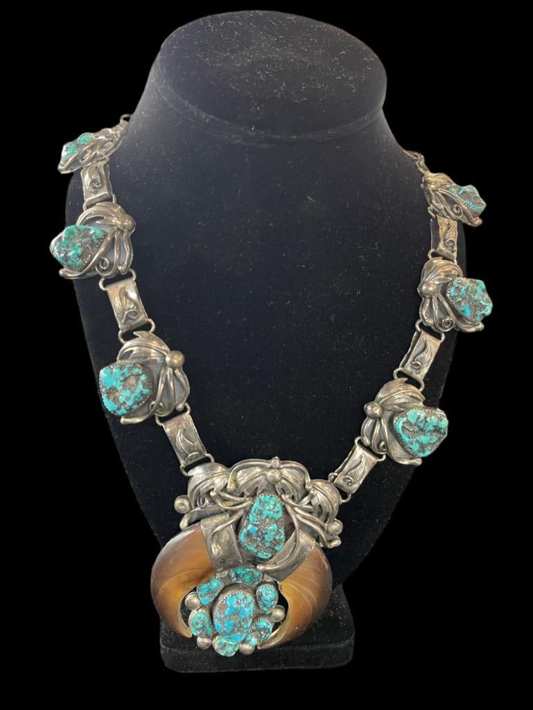 Navajo Bear Claw Necklace w/ Turquoise (1 of 7)