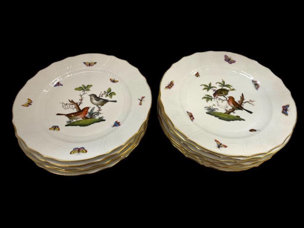 13 Herend Hand Painted Porcelain Dinner Plates (1 of 9)