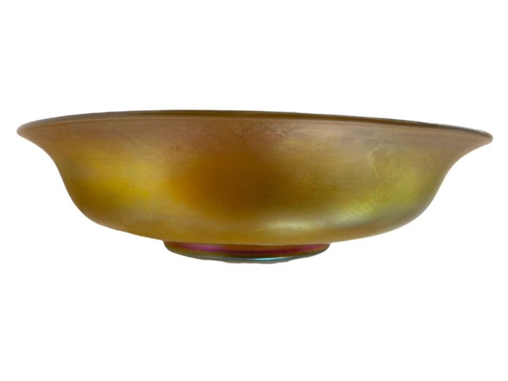 Steuben Aurene Bowl Signed: Steuben Aurene Bowl signed Aurene Approx. 11.75"x3"h