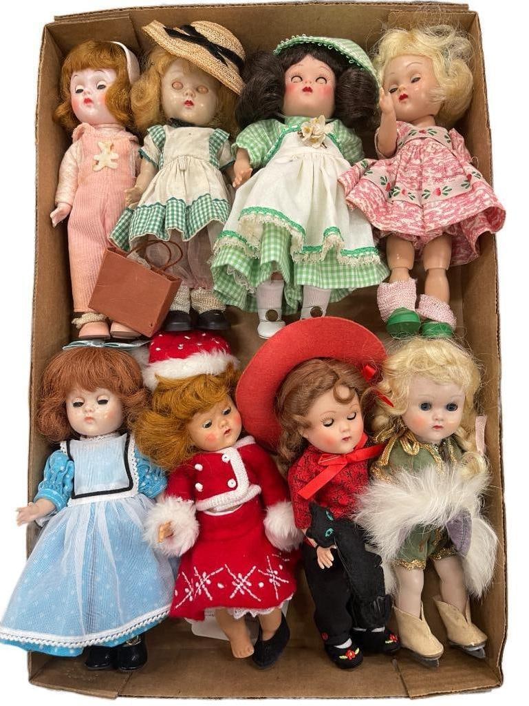 Group of 8 Ginny Dolls (1 of 1)