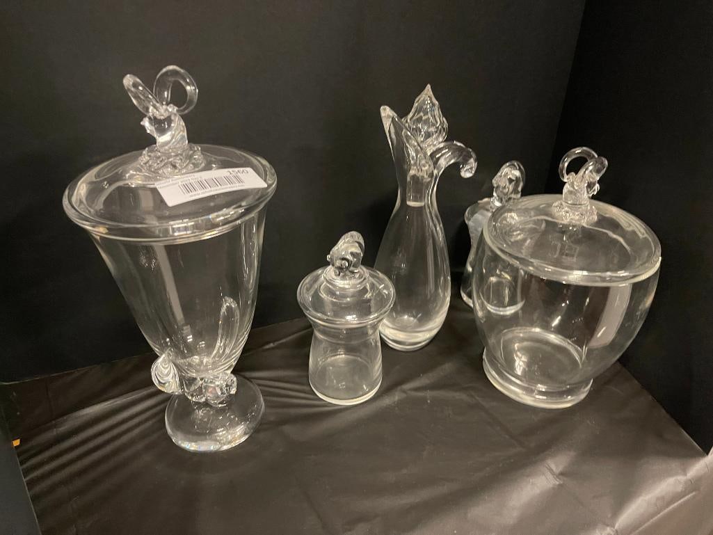Group of Steuben incl. covered jars, etc (1 of 6)