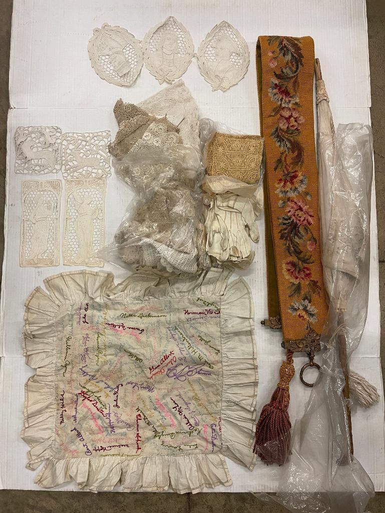 Mixed Lot incl. Figural Needle Lace Pieces & more (1 of 9)