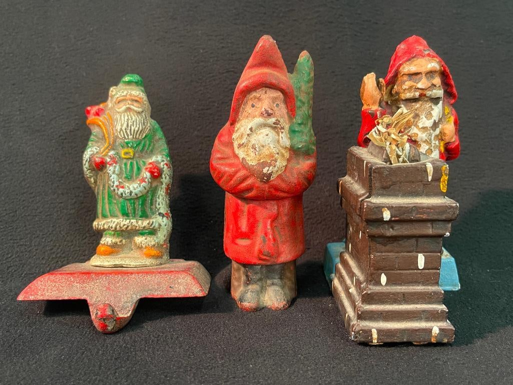 Cast Iron Santas (1 of 7)