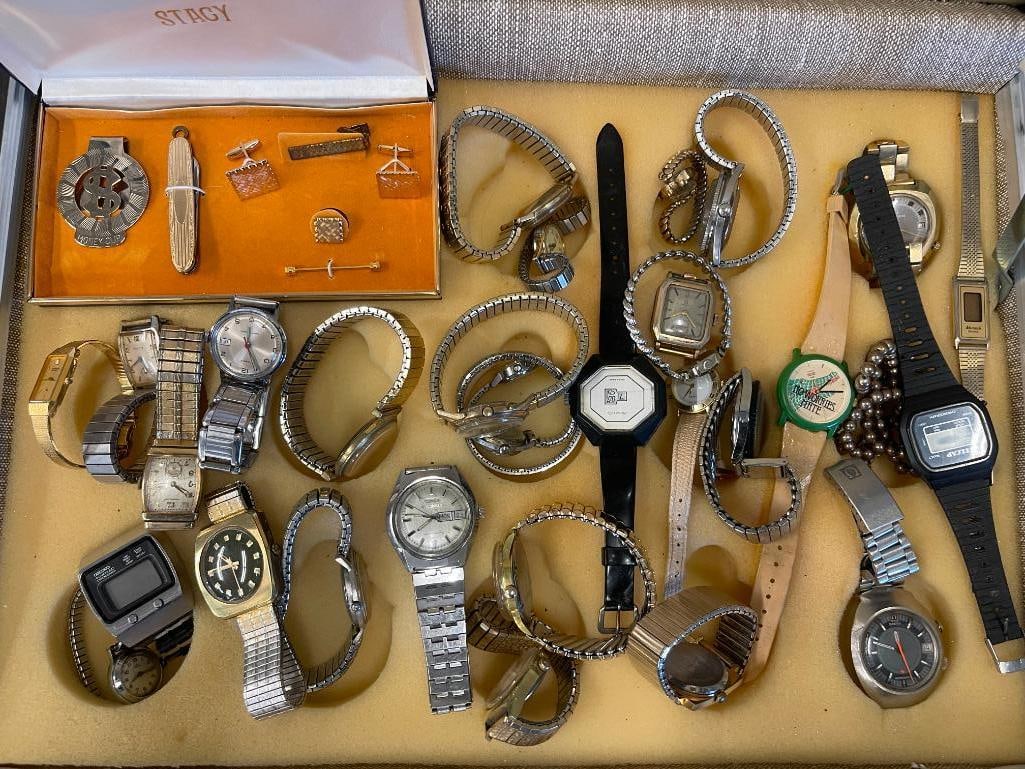 Mixed lot of watches, Timex, Seiko, Bulova and more (1 of 12)