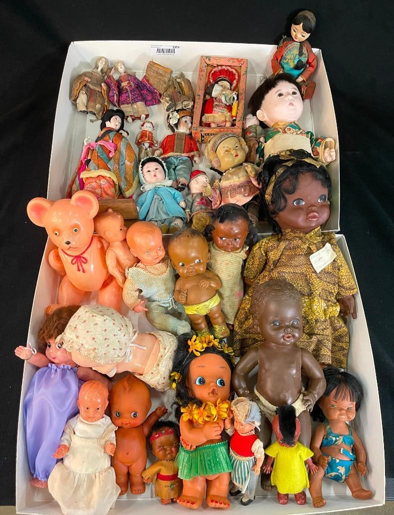 Mixed lot of dolls, figures and more. Including Dreamy Dee Bee, etc: Mixed lot of dolls, figures and more. Including Dreamy Dee Bee, some marked Sun Rubber Co etc. Approx. 29 pieces. doll 14x6x4 in.