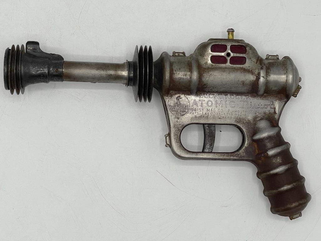 Vintage Buck Rogers Atomic Pistol Daisy MFG. Co. toy gun: Vintage Buck Rogers Atomic Pistol Daisy MFG. Co. toy gun