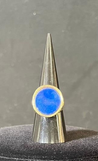 9k gold ring with Lapis (1 of 4)