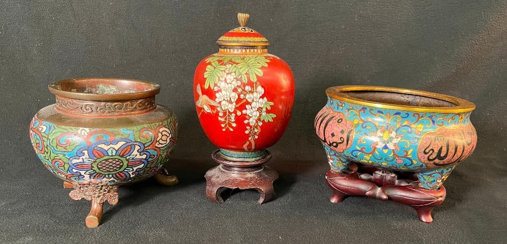 Cloisonne and enamel pots with lidded jar (1 of 15)