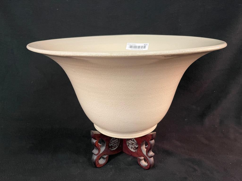 Large Asian pottery bowl on stand (1 of 12)
