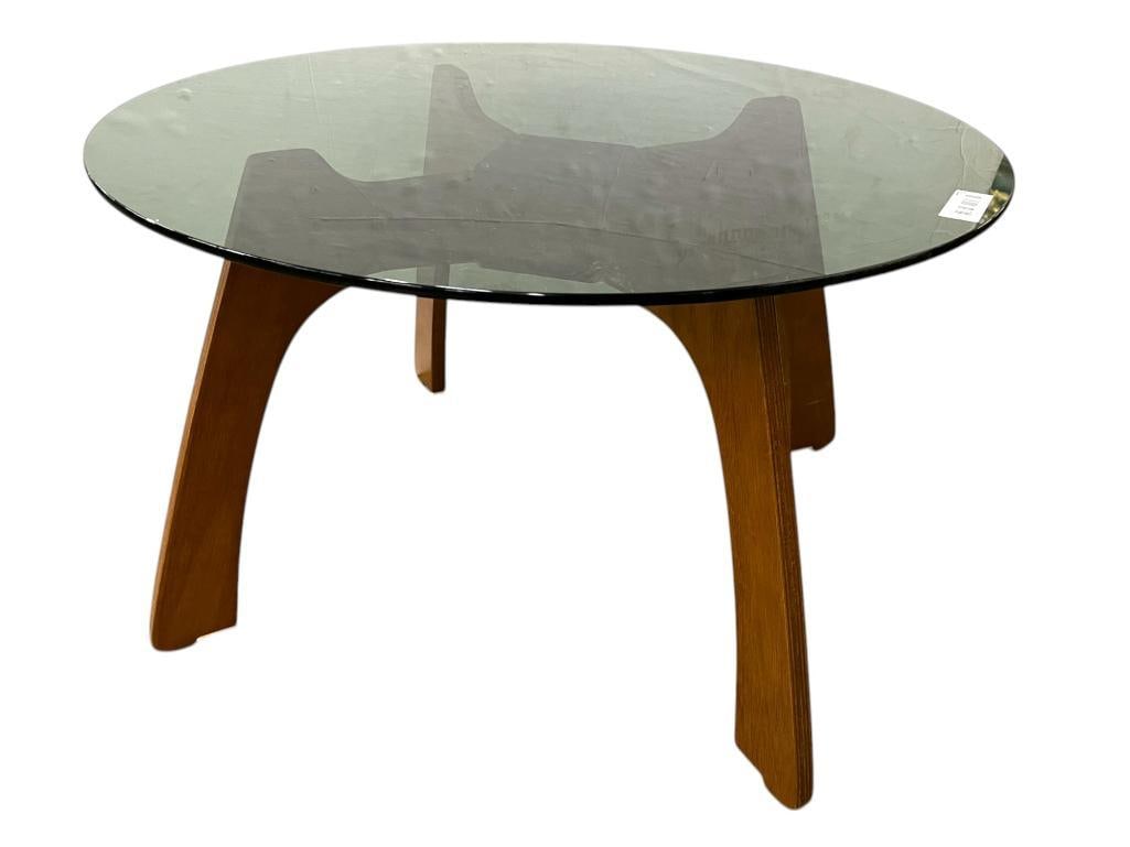 Mid Century Modern Round Coffee Table: Mid Century Modern Round Coffee Table. Approx. 18x29x29 inches. Provenance: From the Monte Hoffman Collection.