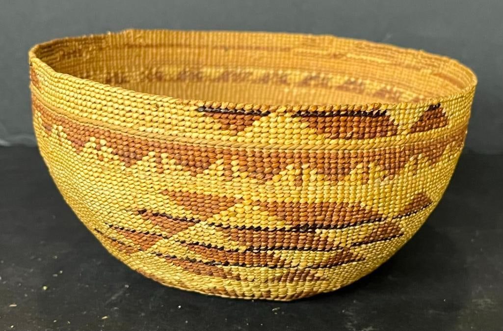 Southwest Native American basket: Southwest Native American basket, very finely woven. Approx. 3x6.25x6.25 inches.Provenance: From the Monte Hoffman Collection.