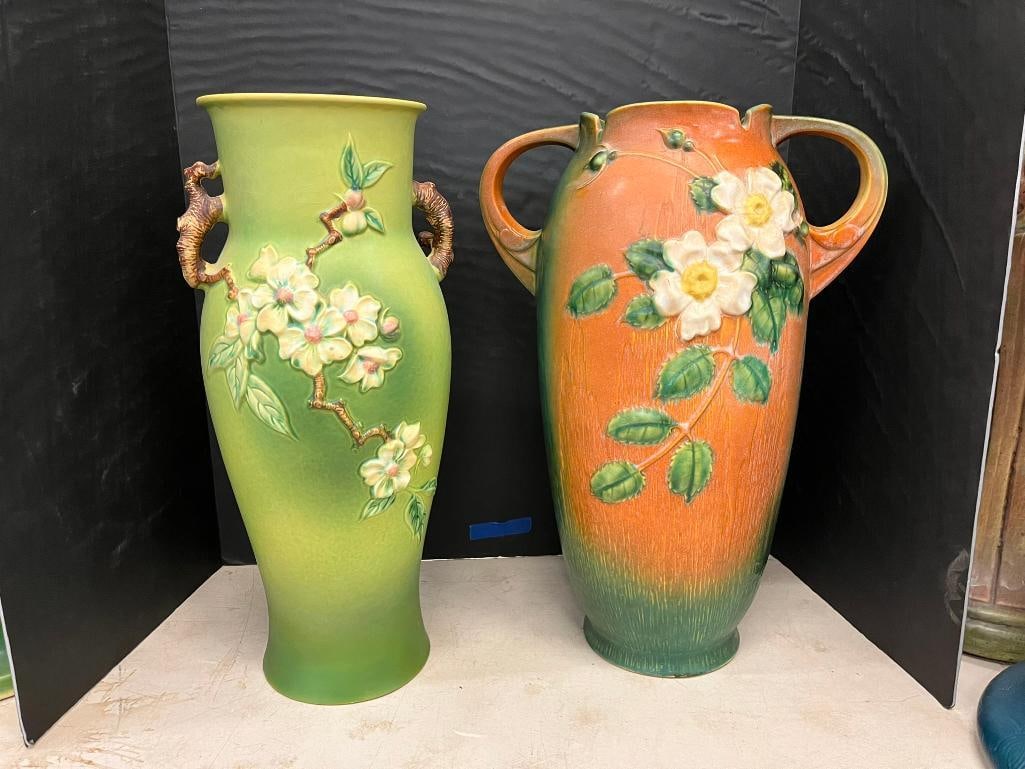 Roseville Pottery Floor Vase and Pedestal (1 of 10)