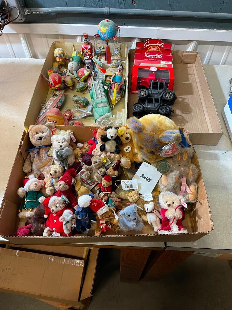 Steiff Bears, Mechanical Toys, Candy Containers and more (1 of 6)