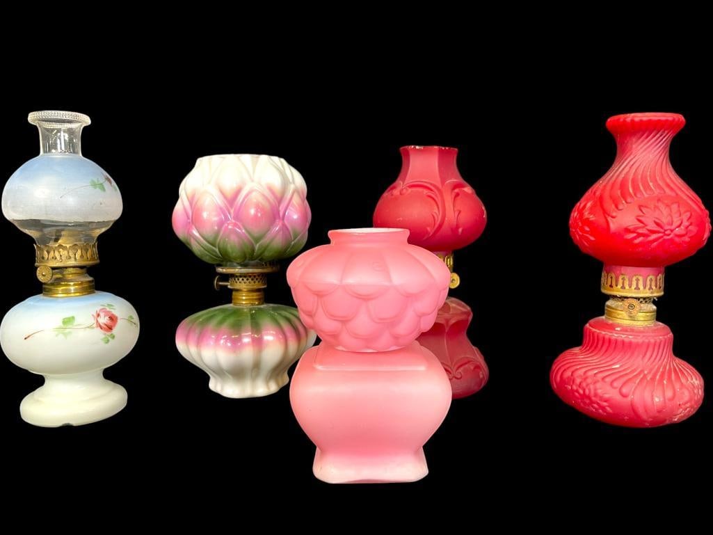 Group of 5 Small Oil Lamps, Satin and Floral Designs (1 of 14)