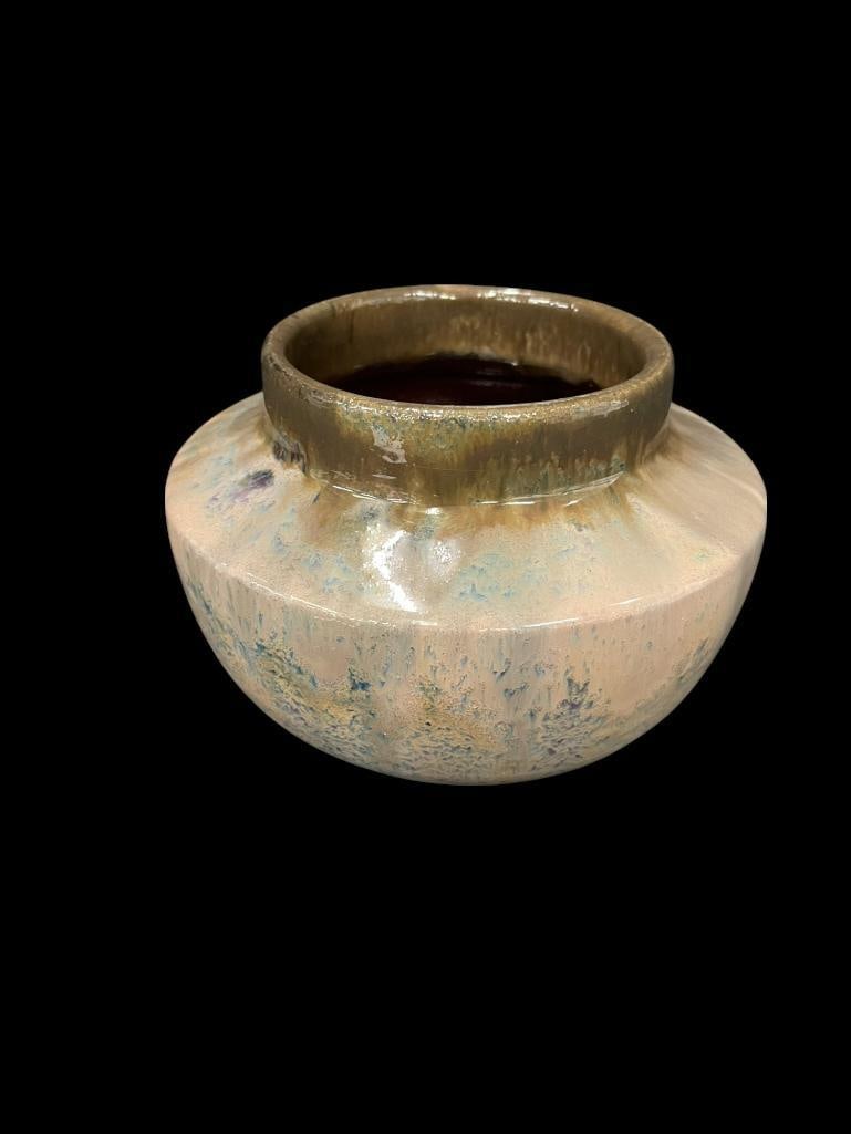 Fulper Pottery Vase: Fulper Pottery Vase. Approx. 4.5 x 6.5 x 6.5 inches.