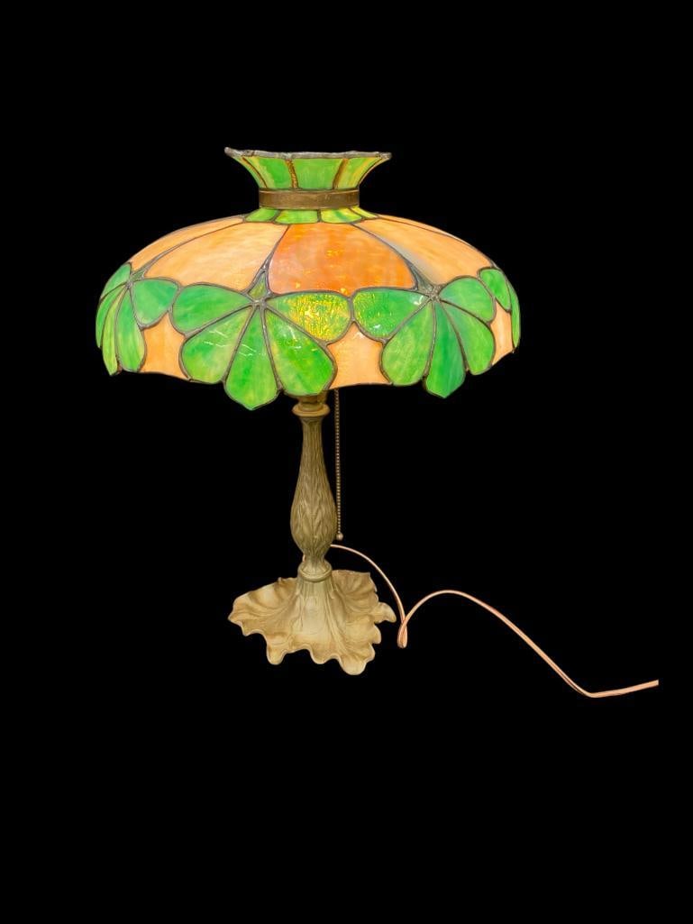 Leaded Slag Glass Table Lamp on Base with Leaves: Leaded Slag Glass Table Lamp on Base with Leaves. Approx. 16.5 x 21 inches.