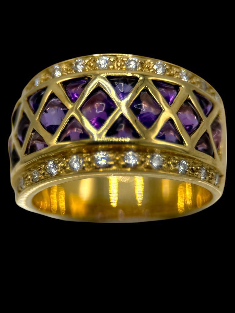 14k Gold and Amethyst with Diamonds Ring: 14k Gold and Amethyst with Diamonds Ring. Approx. size 6.5. Approx. 8 grams.