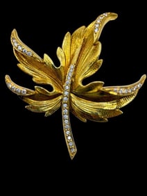 18k Gold with Diamonds Leaf Pin