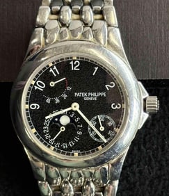 Patek Philippe Neptune Moonphase Power Reserve