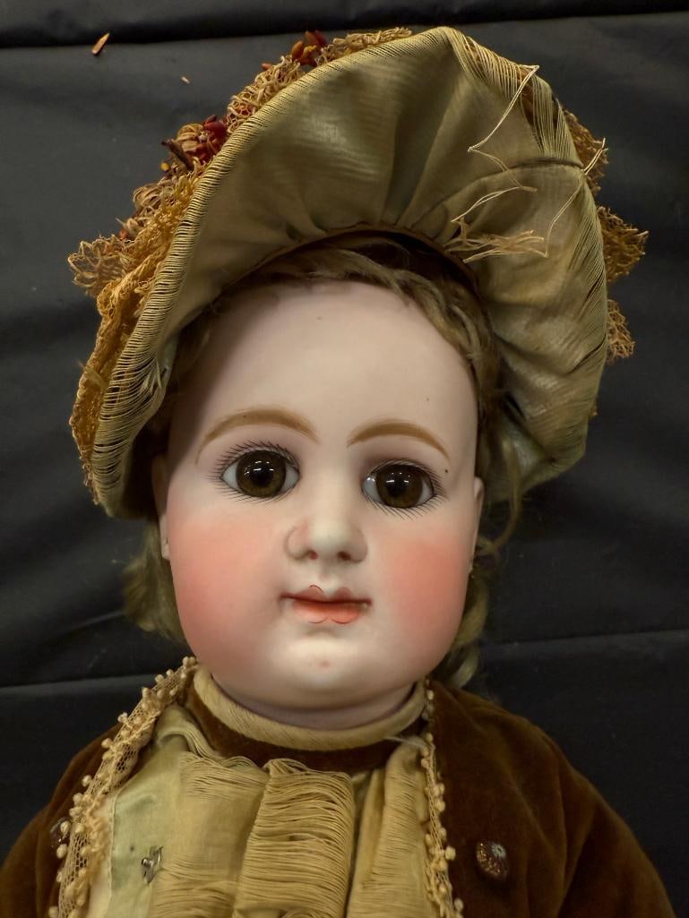French Rabery & Delphieu Doll (1 of 6)
