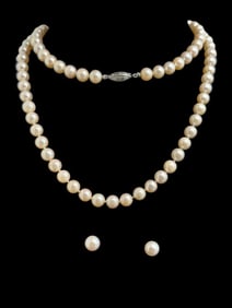 Pearl Necklace with Earrings
