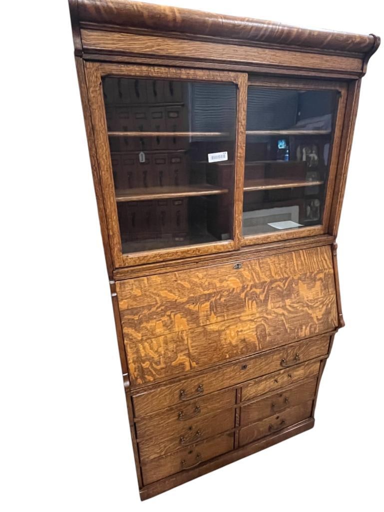 Danner Quarter Sawn Oak Sectional Bookcase (1 of 5)