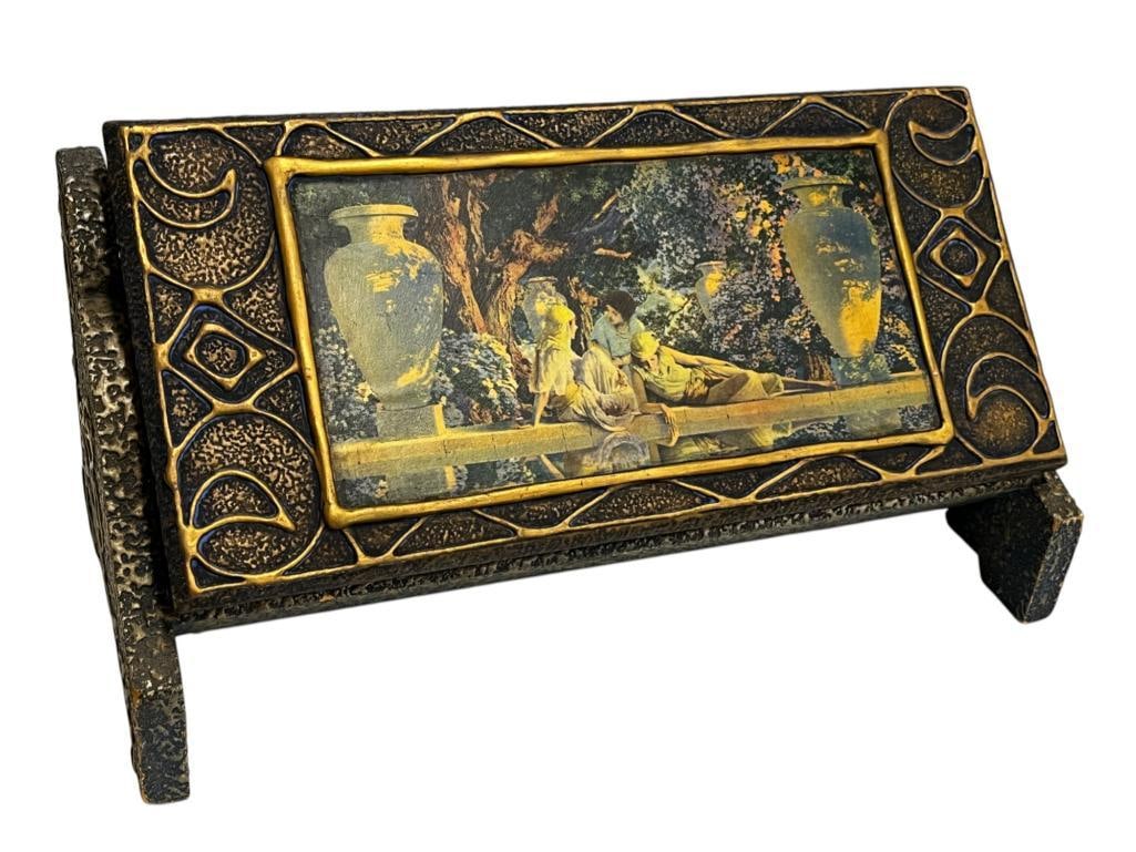 Rare Maxfield Parrish Candy Box with Stand (1 of 8)