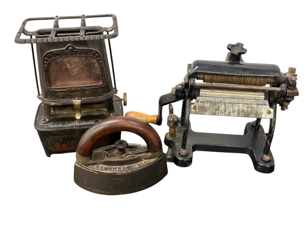 Cast Iron Pasta Machine, Sad Iron and Heater (1 of 12)