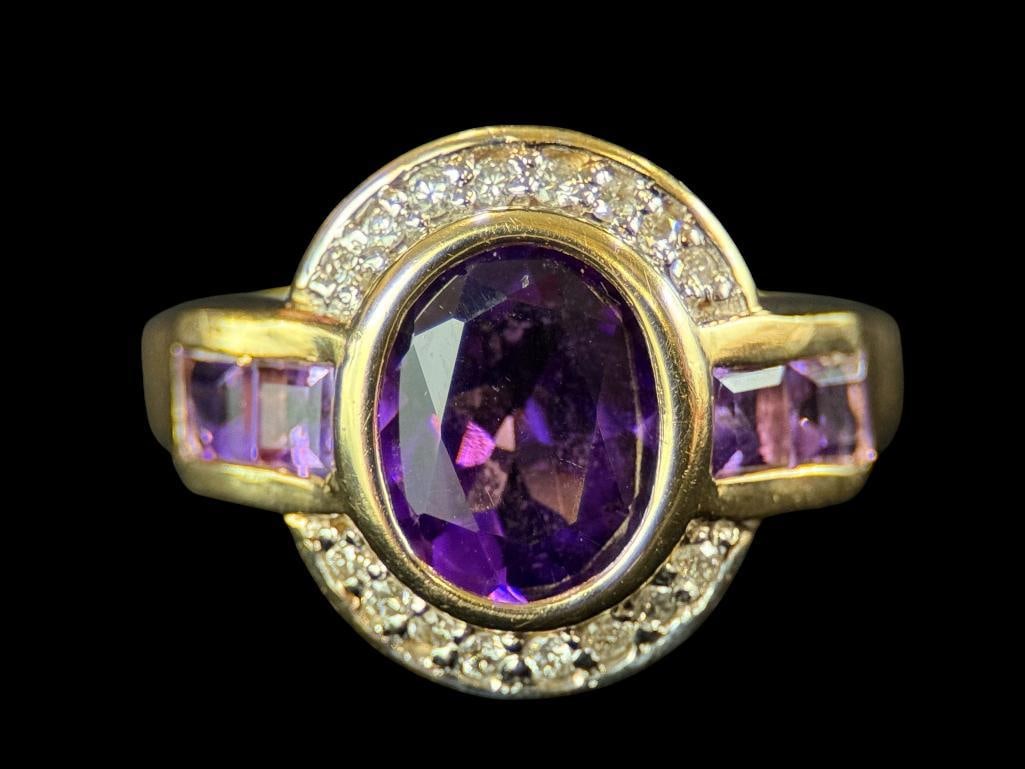 14k Gold Amethyst and Diamonds Ring: 14k Gold Amethyst and Diamonds Ring. Approx. 5.1 grams. Approx. size 8.
