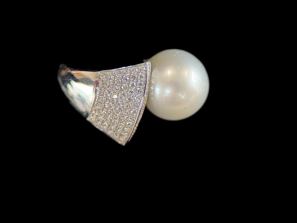 18k Gold Diamonds and Pearl Ring (1 of 7)