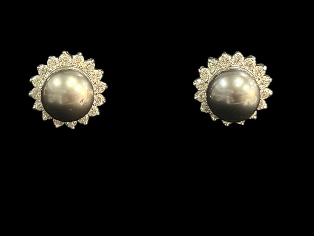 Tahitian Pearl and Diamonds 14k Gold Earrings: Tahitian Pearl and Diamonds 14k Gold Earrings. Includes AIG Report.
